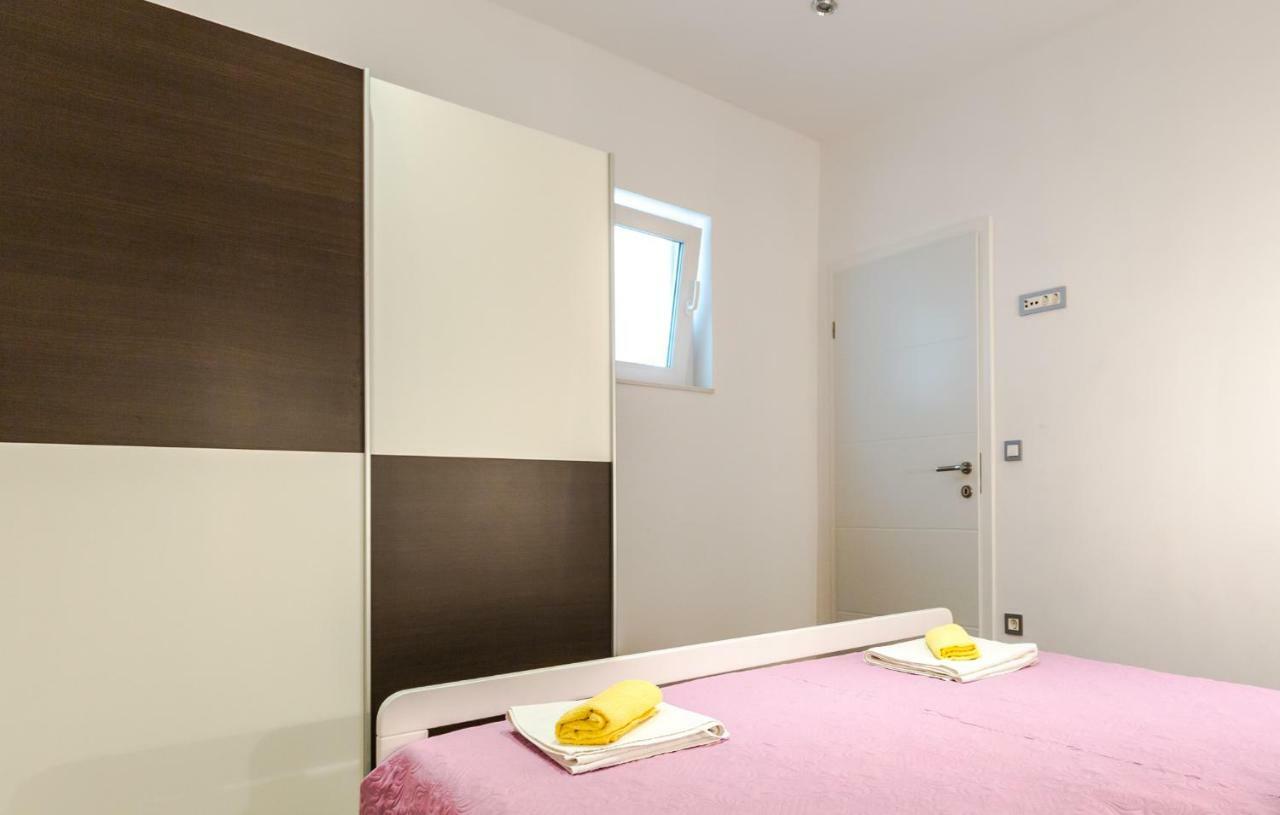Apartments Klara Makarska Exterior foto
